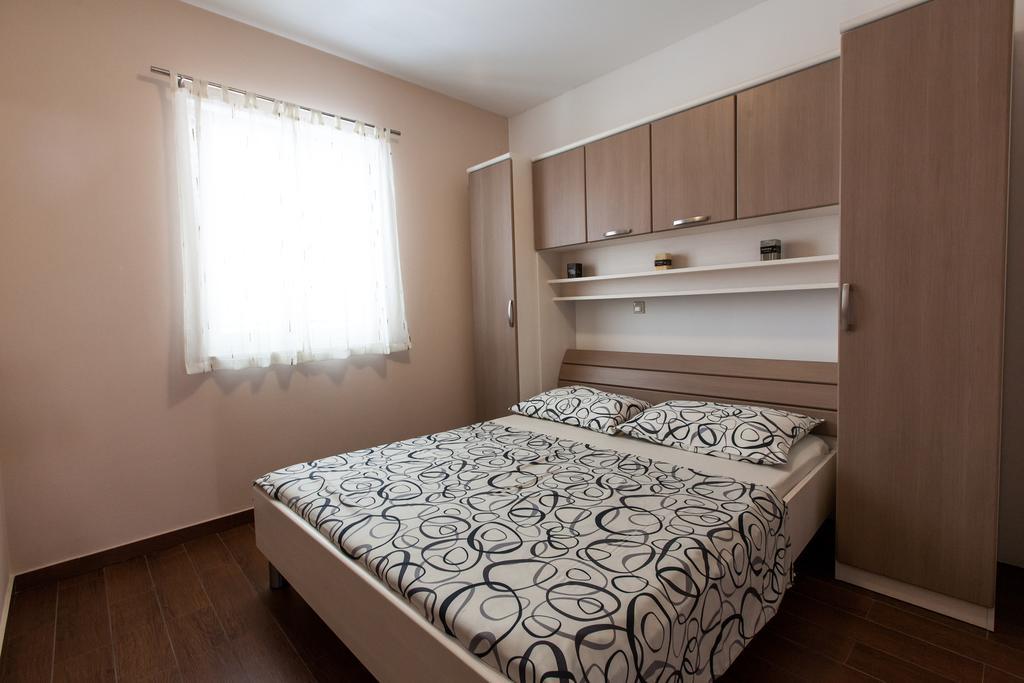 The Golden Island Apartments Крк Номер фото